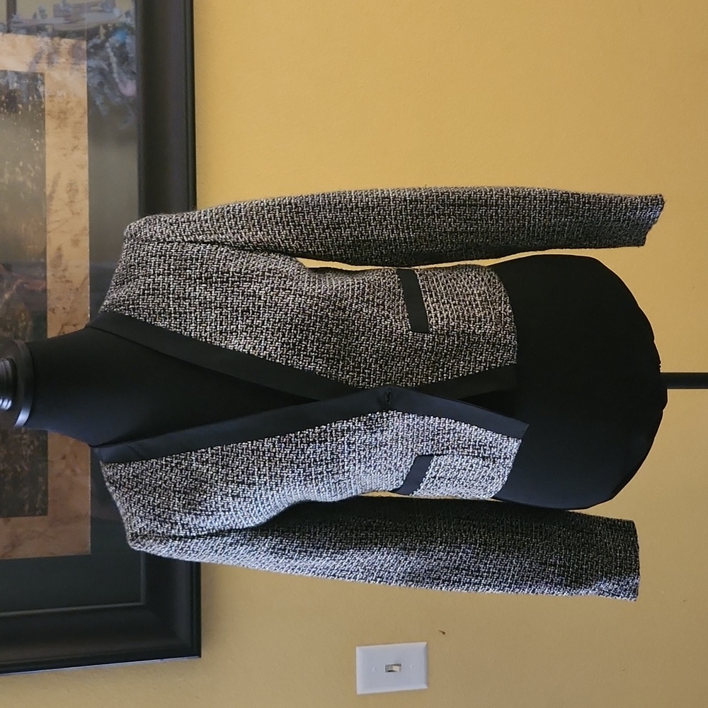 Dana Buchman XS One Button Cropped Tweed Collarless Blazer Jacket